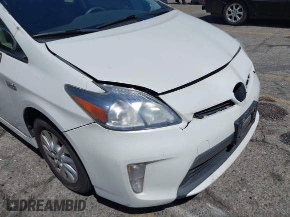 2013 Toyota Prius with VIN JTDKN3DPXD3035457, listed as a IAAI auction lot 42192621 with 153,685 mi miles and . Bid and sale history available at DreamBid. Image 6.
