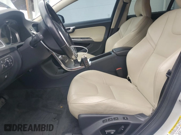 2015 Volvo V60 Cross Country T5 with VIN YV4612HK1F1001957, listed as a Copart auction lot 51150465 with 121,642 mi miles and Salvage Title. Bid and sale history available at carsss.com. Image 7.