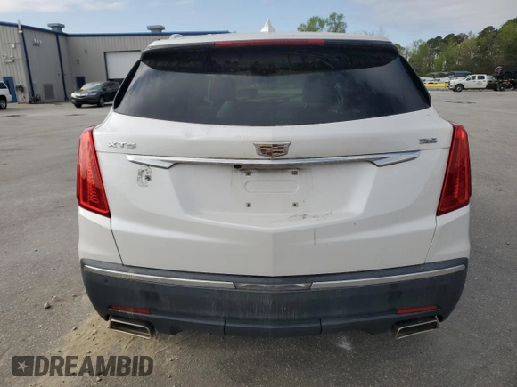 2017 Cadillac XT5 FWD z VIN 1GYKNARS9HZ122474, wystawiony jako Copart lot #51445905 z przebiegiem 118 365 mil mil oraz Czysty tytuł • Clean title. Historia ofert i sprzedaży dostępna na DreamBid. Obrazek 6.