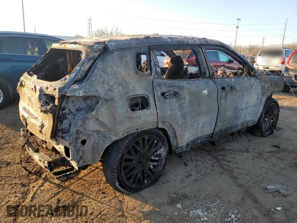 2022 Jeep Compass Limited z VIN 3C4NJDCB3NT112101, wystawiony jako Copart lot #88647215 z przebiegiem Nie podano mil oraz Szkoda całkowita • Salvage title. Historia ofert i sprzedaży dostępna na DreamBid. Obrazek 3.