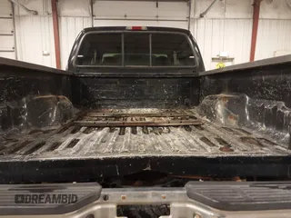 2001 Ford F-350 XL with VIN 3FTSW31F61MA06346, listed as a IAAI auction lot 41864573 with 338,431 mi miles and . Bid and sale history available at DreamBid. Image 17.