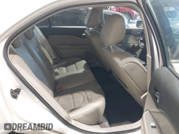 2010 Ford Fusion Hybrid with VIN 3FADP0L30AR152547, listed as a IAAI auction lot 42191154 with 105,180 mi miles. Bid and sale history available at carsss.com. Image 8.