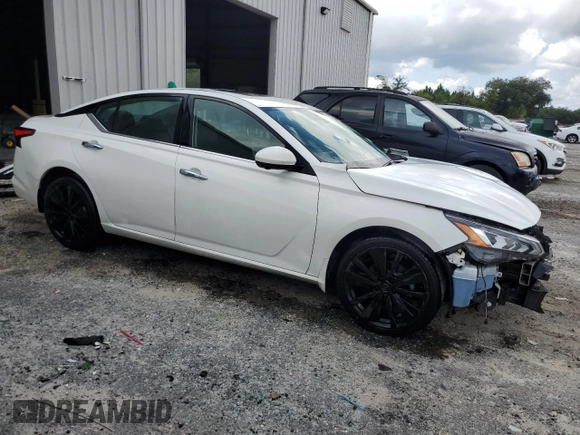 2019 Nissan Altima 2.5 Platinum with VIN 1N4BL4FW4KN308576, listed as a Copart auction lot 68251604 with 55,215 mi miles and Non Repairable. Bid and sale history available at carsss.com. Image 4.
