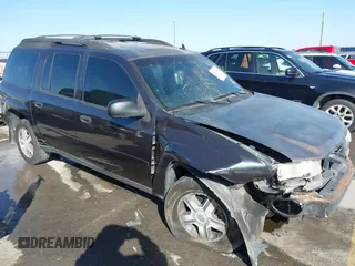 2006 Chevrolet TrailBlazer LS with VIN 1GNES16S066128752, listed as a IAAI auction lot 41830619 with 182,729 mi miles. Bid and sale history available at carsss.com. Image 1.