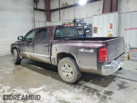 2005 Dodge Dakota SLT z VIN 1D7HW48N85S309502, wystawiony jako Copart lot #44729525 z przebiegiem 126 375 mil mil oraz Szkoda całkowita • Salvage title. Historia ofert i sprzedaży dostępna na DreamBid. Obrazek 2.