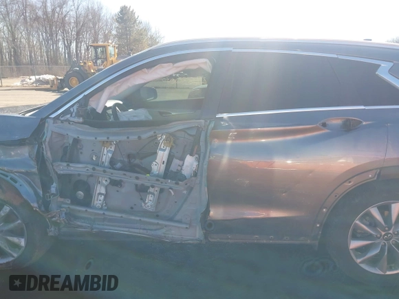 2020 Infiniti QX50 Essential с VIN 3PCAJ5M18LF113279, выставлен на аукционе IAAI как лот 41683001 с пробегом 41 047 миль миль и . История ставок и продаж доступна на DreamBid. Изображение 15.