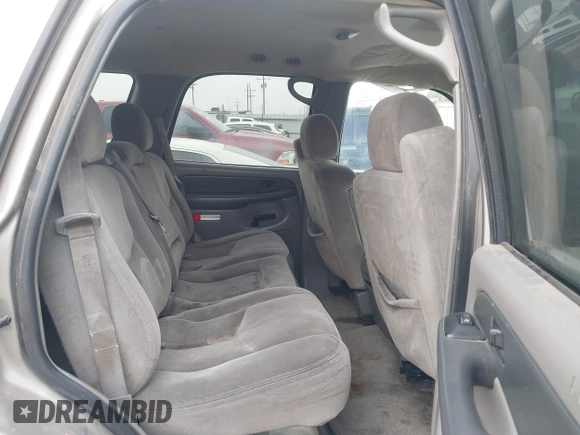 2003 GMC Yukon SLT with VIN 1GKEC13V33J287668, listed as a IAAI auction lot 41561108 with 326,719 mi miles. Bid and sale history available at carsss.com. Image 8.