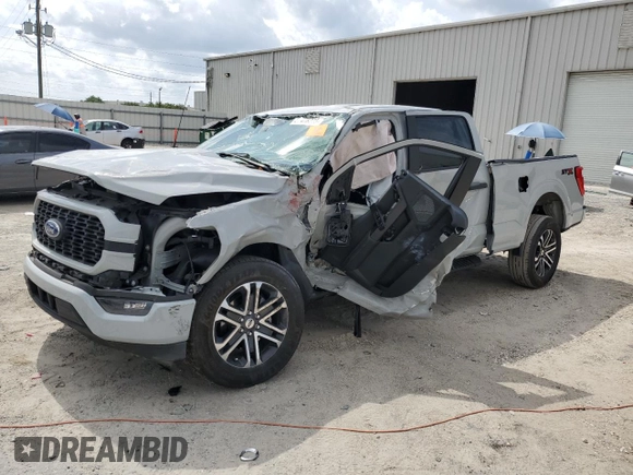 2023 Ford F-150 XL z VIN 1FTEW1CP6PKD50959, wystawiony jako Copart lot #58478275 z przebiegiem Nie podano mil oraz Nie do naprawy • Non repairable. Historia ofert i sprzedaży dostępna na DreamBid. Obrazek 1.