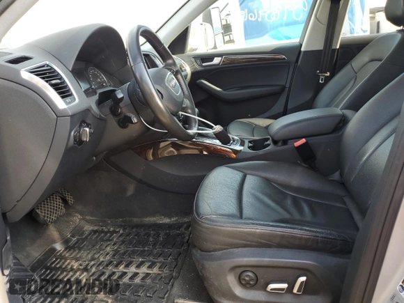 2013 Audi Q5 Premium Plus with VIN WA1LFAFP5DA042177, listed as a Copart auction lot 59809615 with 103,071 mi miles and Salvage title. Bid and sale history available at DreamBid. Image 7.