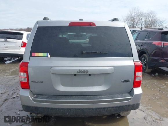 2016 Jeep Patriot Sport with VIN 1C4NJRBB8GD647299, listed as a IAAI auction lot 41673086 with 95,321 mi miles and . Bid and sale history available at DreamBid. Image 16.