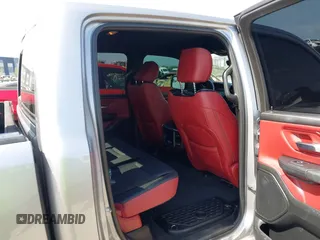 2022 Ram 1500 Rebel z VIN 1C6SRFLT2NN351050, wystawiony jako IAAI lot #41976882 z przebiegiem 59 490 mil mil oraz . Historia ofert i sprzedaży dostępna na DreamBid. Obrazek 8.