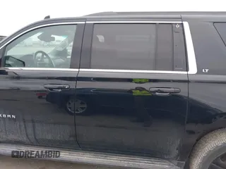 2019 Chevrolet Suburban LT with VIN 1GNSKHKC7KR192984, listed as a IAAI auction lot 41833683 with 176,406 mi miles and . Bid and sale history available at DreamBid. Image 14.