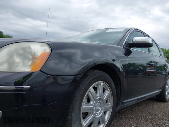 2007 Ford Five Hundred Limited z VIN 1FAHP28177G157927, wystawiony jako IAAI lot #42328521 z przebiegiem 111 850 mil mil oraz . Historia ofert i sprzedaży dostępna na DreamBid. Obrazek 13.