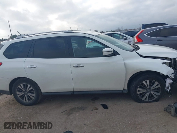 2017 Nissan Pathfinder Platinum with VIN 5N1DR2MN0HC609829, listed as a IAAI auction lot 41500505 with 185,271 mi miles. Bid and sale history available at carsss.com. Image 14.