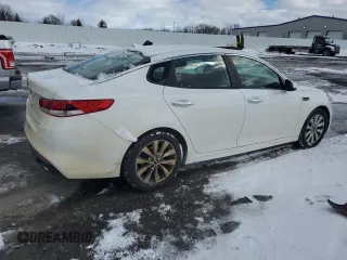 2017 Kia Optima LX z VIN 5XXGT4L39HG161010, wystawiony jako Copart lot #48116305 z przebiegiem 157 772 mil mil oraz Nie do naprawy • Non repairable. Historia ofert i sprzedaży dostępna na DreamBid. Obrazek 3.
