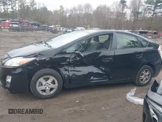 2011 Toyota Prius I with VIN JTDKN3DU2B1385471, listed as a IAAI auction lot 42017682 with 136,304 mi miles. Bid and sale history available at carsss.com. Image 14.