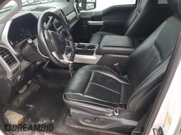 2021 Ford F-250 XL z VIN 1FT7W2BT2MEC48047, wystawiony jako Copart lot #43205595 z przebiegiem 131 192 mil mil oraz Czysty tytuł • Clean title. Historia ofert i sprzedaży dostępna na DreamBid. Obrazek 7.
