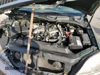 2004 Kia Sorento LX with VIN KNDJC733945229568, listed as a Copart auction lot 43332685 with 125,118 mi miles and Salvage Title. Bid and sale history available at carsss.com. Image 12.