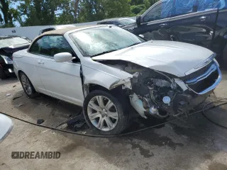 2011 Chrysler 200 Touring with VIN 1C3BC2EB6BN604992, listed as a Copart auction lot 60836874 with 566,203 mi miles and Salvage Title. Bid and sale history available at carsss.com. Image 4.
