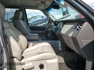 2008 Ford Expedition Max SSV with VIN 1FMFK15588LA64923, listed as a Copart auction lot 60997435 with 223,446 mi miles and Salvage title. Bid and sale history available at DreamBid. Image 5.