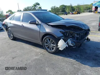 2017 Toyota Camry XLE z VIN 4T1BF1FK5HU358197, wystawiony jako IAAI lot #42276873 z przebiegiem 110 912 mil mil oraz . Historia ofert i sprzedaży dostępna na DreamBid. Obrazek 1.