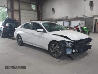 2024 Hyundai Elantra Limited с VIN KMHLP4DG6RU659337, выставлен на аукционе IAAI как лот 42700920 с пробегом 15 403 миль миль и . История ставок и продаж доступна на DreamBid. Изображение 1.