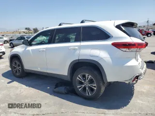 2019 Toyota Highlander LE z VIN 5TDZZRFHXKS320344, wystawiony jako Copart lot #64585195 z przebiegiem 228 994 mil mil oraz Szkoda całkowita • Salvage title. Historia ofert i sprzedaży dostępna na DreamBid. Obrazek 2.