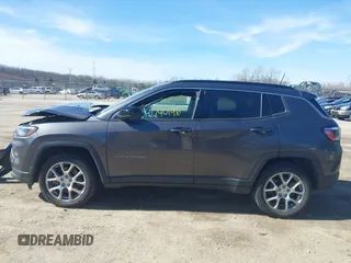 2023 Jeep Compass Latitude Lux с VIN 3C4NJDFN5PT546738, выставлен на аукционе IAAI как лот 41740196 с пробегом 33 377 миль миль и . История ставок и продаж доступна на DreamBid. Изображение 13.