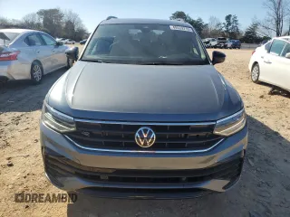 2023 Volkswagen Tiguan SE R-Line Black z VIN 3VVCB7AX7PM064170, wystawiony jako Copart lot #48539715 z przebiegiem 14 416 mil mil oraz Szkoda całkowita • Salvage title. Historia ofert i sprzedaży dostępna na DreamBid. Obrazek 5.