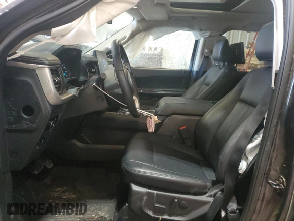 2024 Ford Expedition XLT with VIN 1FMJU1J83REA23805, listed as a Copart auction lot 45799535 with 24,251 mi miles and Salvage Title. Bid and sale history available at carsss.com. Image 7.