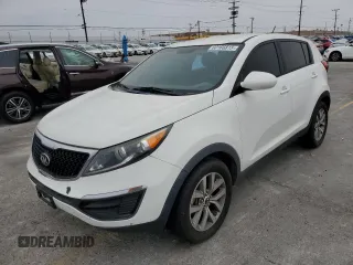 2015 Kia Sportage LX z VIN KNDPB3AC2F7740815, wystawiony jako Copart lot #60166815 z przebiegiem 88 300 mil mil oraz Czysty tytuł • Clean title. Historia ofert i sprzedaży dostępna na DreamBid. Obrazek 1.