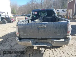 2009 Toyota Tacoma with VIN 5TEUU42N69Z670462, listed as a IAAI auction lot 41908357 with 208,430 mi miles. Bid and sale history available at carsss.com. Image 16.