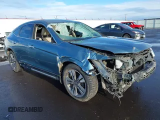 2013 Honda Crosstour EX-L with VIN 5J6TF2H56DL005015, listed as a IAAI auction lot 41177201 with 180,782 mi miles. Bid and sale history available at carsss.com. Image 1.