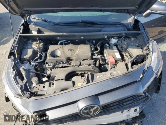 2020 Toyota RAV4 XLE z VIN 2T3P1RFV7LC097508, wystawiony jako Copart lot #56214145 z przebiegiem 90 074 mil mil oraz Szkoda całkowita • Salvage title. Historia ofert i sprzedaży dostępna na DreamBid. Obrazek 12.