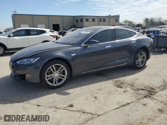 2016 Tesla Model S 70 with VIN 5YJSA1E17GF121312, listed as a Copart auction lot 44736965 with 116,661 mi miles and Salvage title. Bid and sale history available at DreamBid. Image 1.