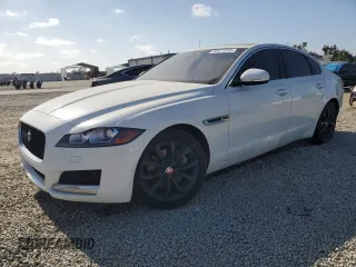 2017 Jaguar XF with VIN SAJBJ4BNXHCY32012, listed as a Copart auction lot 53871255 with 112,204 mi miles and Salvage Title. Bid and sale history available at DreamBid. Image 1.