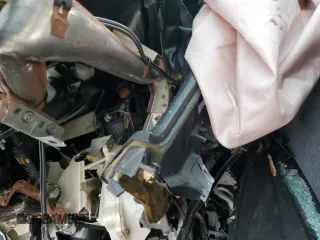 1995 Nissan Skyline z VIN ECR33051933, wystawiony jako Copart lot #79976684 z przebiegiem Nie podano mil oraz Szkoda całkowita • Salvage title. Historia ofert i sprzedaży dostępna na DreamBid. Obrazek 9.