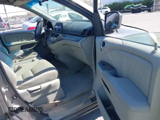 2007 Honda Odyssey EX-L с VIN 5FNRL386X7B421678, выставлен на аукционе IAAI как лот 41863509 с пробегом 190 969 миль миль и . История ставок и продаж доступна на DreamBid. Изображение 5.