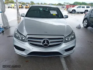 2014 Mercedes-Benz E-Class E 350 Luxury with VIN WDDHF8JB1EA816030, listed as a IAAI auction lot 41984219 with 117,790 mi miles. Bid and sale history available at carsss.com. Image 12.