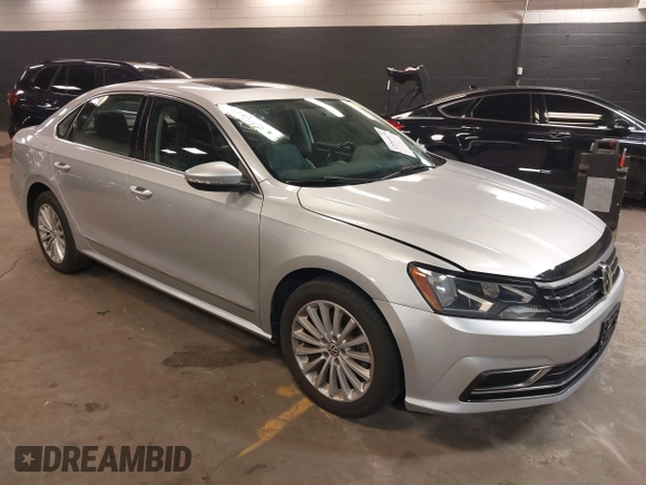 2016 Volkswagen Passat SE z VIN 1VWBT7A30GC020823, wystawiony jako IAAI lot #42204074 z przebiegiem 87 784 mil mil oraz . Historia ofert i sprzedaży dostępna na DreamBid. Obrazek 1.