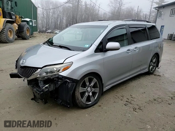 2017 Toyota Sienna SE with VIN 5TDXZ3DC6HS852078, listed as a Copart auction lot 51044615 with 81,552 mi miles and Salvage title. Bid and sale history available at DreamBid. Image 11.