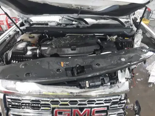 2021 GMC Canyon 4WD Denali with VIN 1GTG6EEN0M1229180, listed as a IAAI auction lot 41298304 with 55,865 mi miles. Bid and sale history available at carsss.com. Image 10.