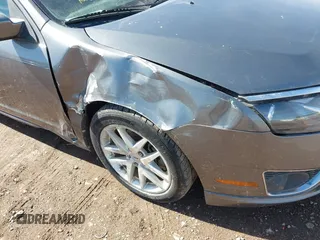 2011 Ford Fusion SEL with VIN 3FAHP0JAXBR211432, listed as a IAAI auction lot 41692412 with 195,623 mi miles. Bid and sale history available at carsss.com. Image 13.