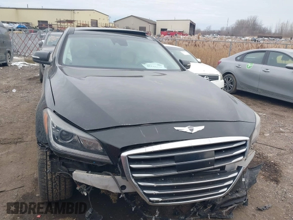 2015 Hyundai Genesis 5.0L with VIN KMHGN4JF3FU064668, listed as a IAAI auction lot 41139235 with 58,353 mi miles. Bid and sale history available at carsss.com. Image 12.