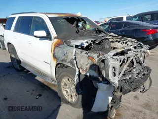 2017 GMC Yukon SLT with VIN 1GKS1BKC2HR215903, listed as a IAAI auction lot 41212162 with 1 mi miles. Bid and sale history available at carsss.com. Image 1.