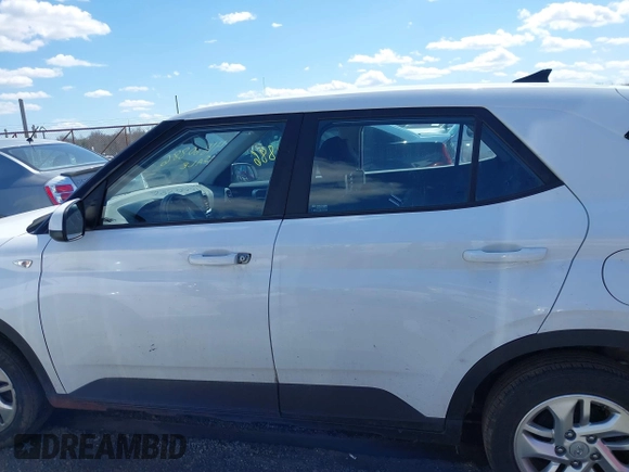 2021 Hyundai Venue SE with VIN KMHRB8A36MU095473, listed as a IAAI auction lot 41860886 with 189,585 mi miles and . Bid and sale history available at DreamBid. Image 14.