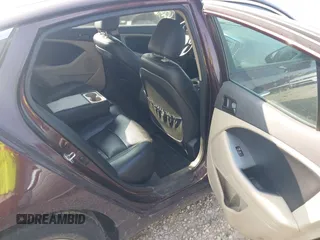2013 Kia Optima LX z VIN 5XXGM4A72DG133899, wystawiony jako IAAI lot #42408160 z przebiegiem 180 185 mil mil oraz . Historia ofert i sprzedaży dostępna na DreamBid. Obrazek 8.