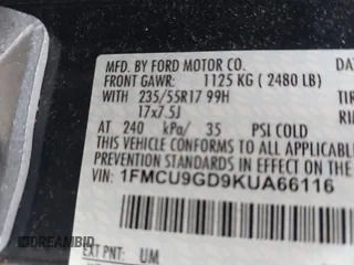 2019 Ford Escape SE with VIN 1FMCU9GD9KUA66116, listed as a IAAI auction lot 42070604 with 98,777 mi miles. Bid and sale history available at carsss.com. Image 9.