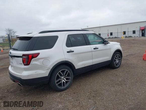 2017 Ford Explorer Sport with VIN 1FM5K8GT0HGC58953, listed as a IAAI auction lot 42079041 with 264,639 mi miles and . Bid and sale history available at carsss.com. Image 4.