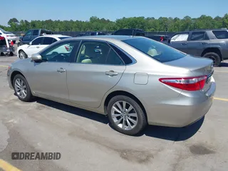 2017 Toyota Camry XLE z VIN 4T1BF1FK3HU786219, wystawiony jako IAAI lot #42097020 z przebiegiem 73 225 mil mil oraz . Historia ofert i sprzedaży dostępna na DreamBid. Obrazek 3.